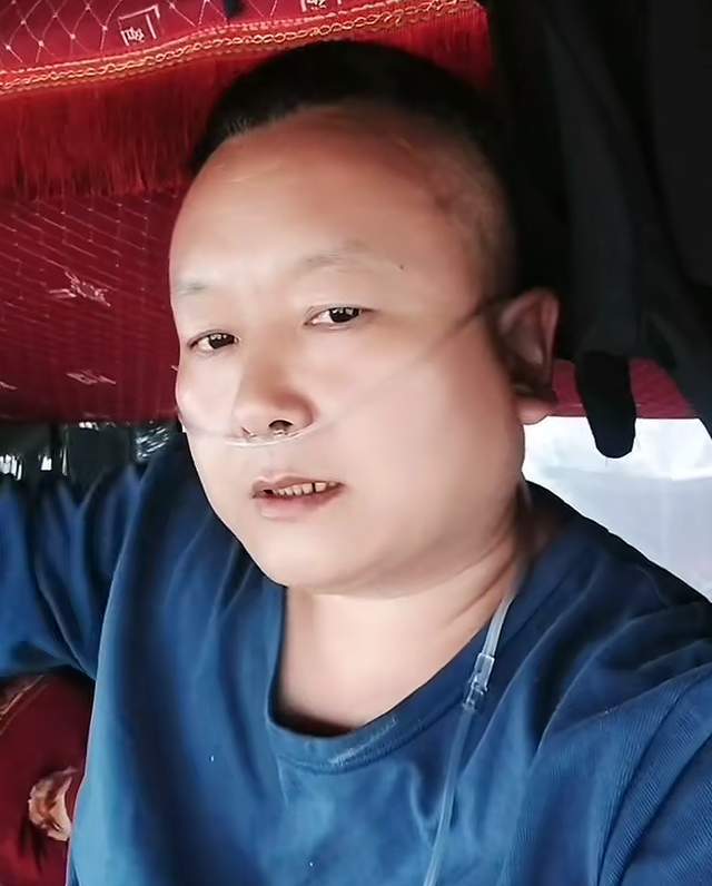 死青藏线！家中养六个孩子缺氧后仍坚持开元棋牌试玩河南46岁卡友常志荣客(图5)