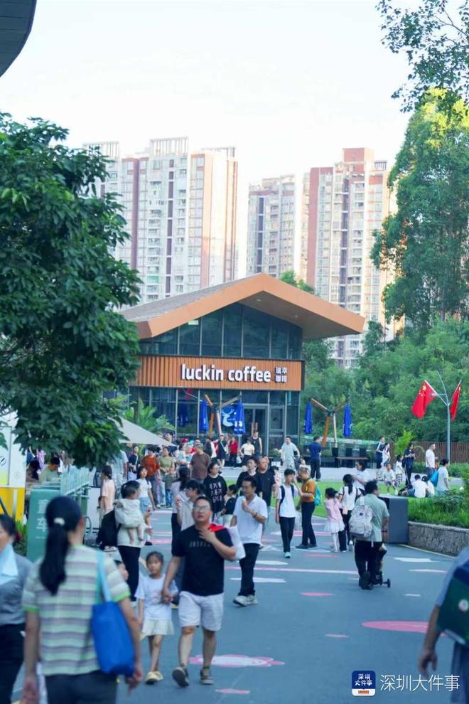 表”新地标成顶流 传统景点卷出新高度开元棋牌app国庆首日深圳热度“爆(图6)